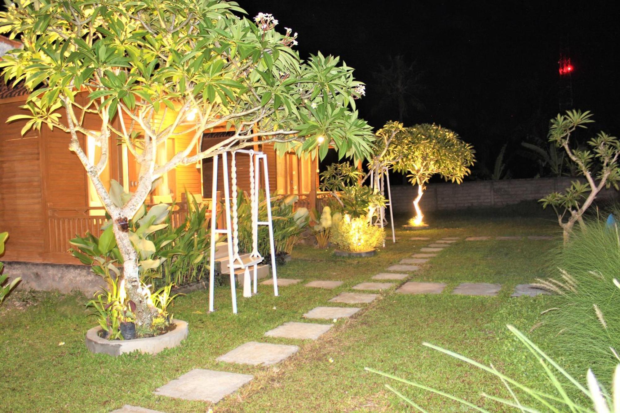 Green Village Jungle Resort Batununggul Exterior photo