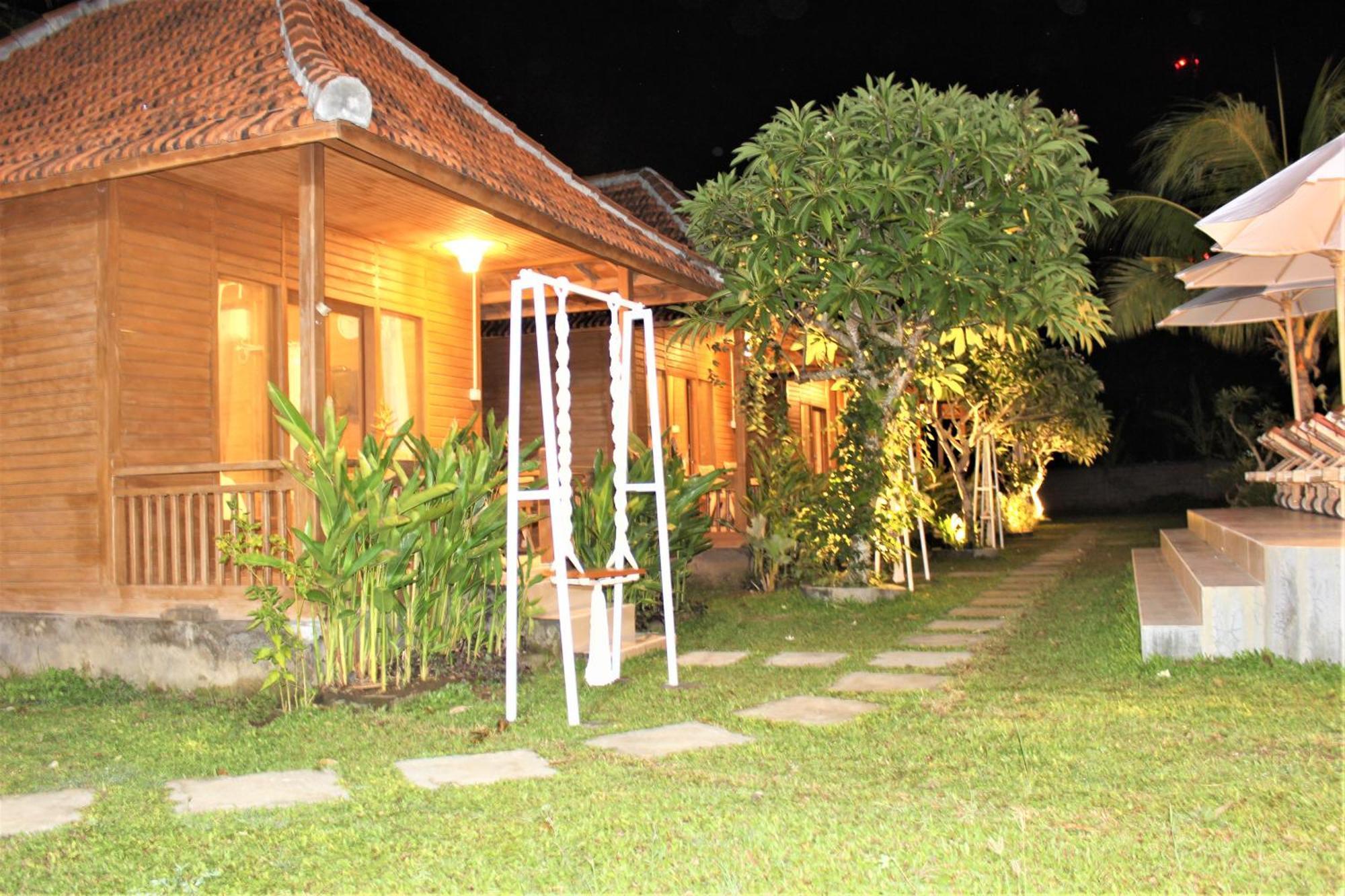 Green Village Jungle Resort Batununggul Exterior photo