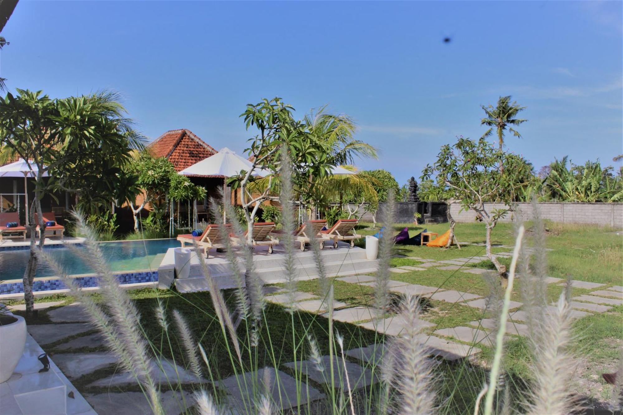 Green Village Jungle Resort Batununggul Exterior photo